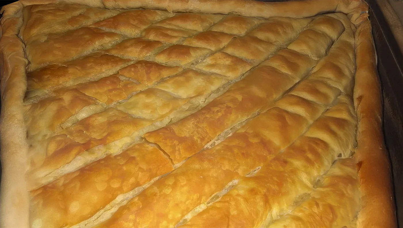 Παραδοσιακή Ρυζόπιτα Θεσσαλίας στο ταψί