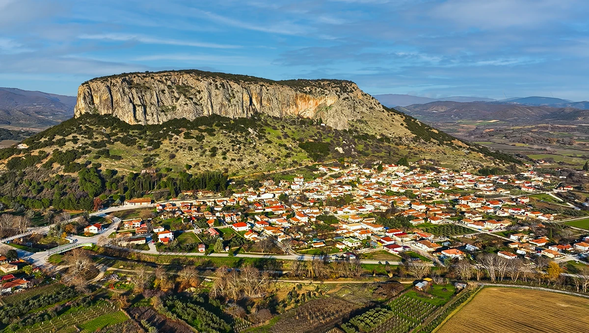 Σπήλαιο Θεόπετρας στα Μετέωρα