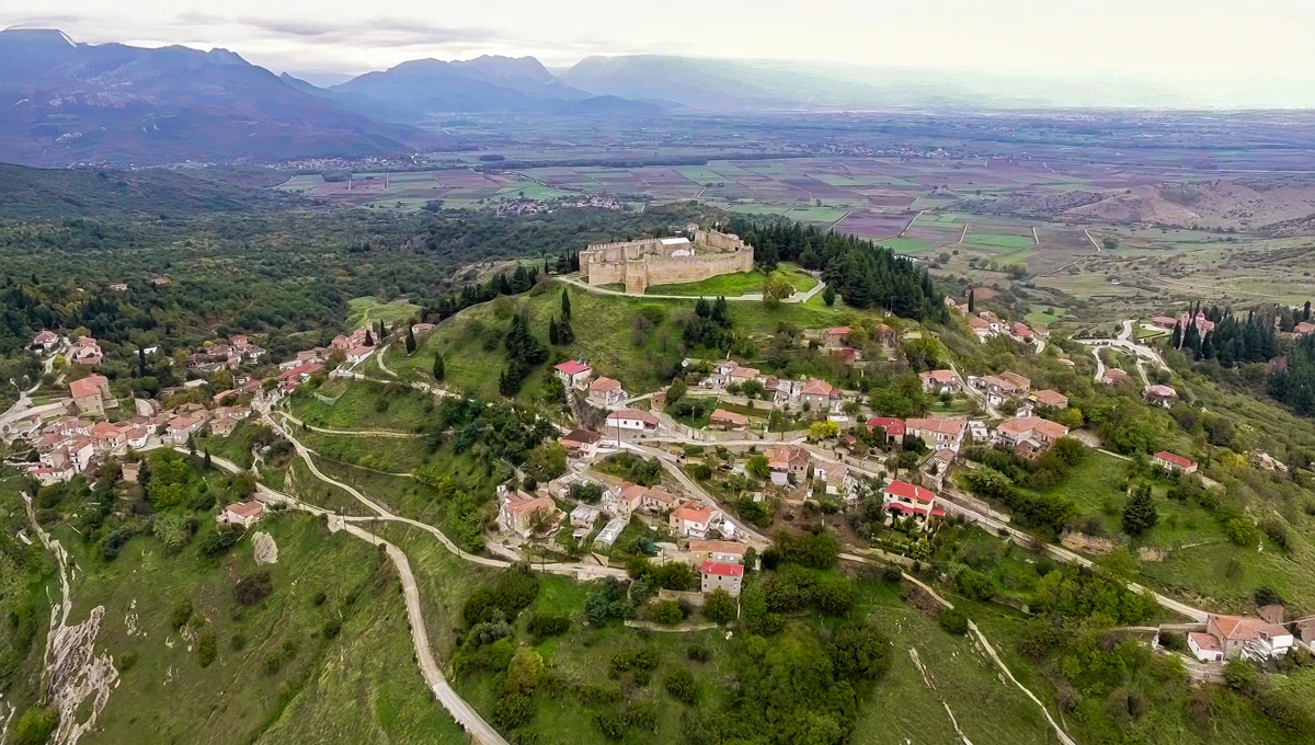 Το μεσαιωνικό Κάστρο Φαναρίου, κορυφαίο αξιοθέατο του Μουζακίου
