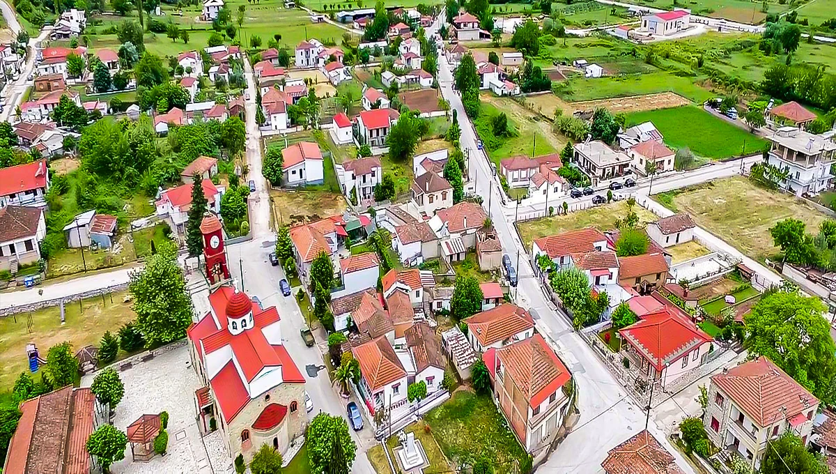 Το ιστορικό χωριό Μαυρομάτι, τόπος καταγωγής του Γεωργίου Καραϊσκάκη