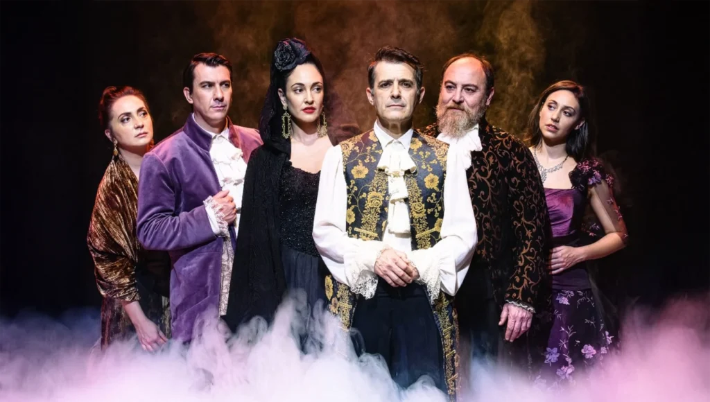 Στιγμιότυπο από την παράσταση «Ο Μισάνθρωπος» του Μολιέρου στο Θεσσαλικό Θέατρο με τον Γεράσιμο Γεννατά