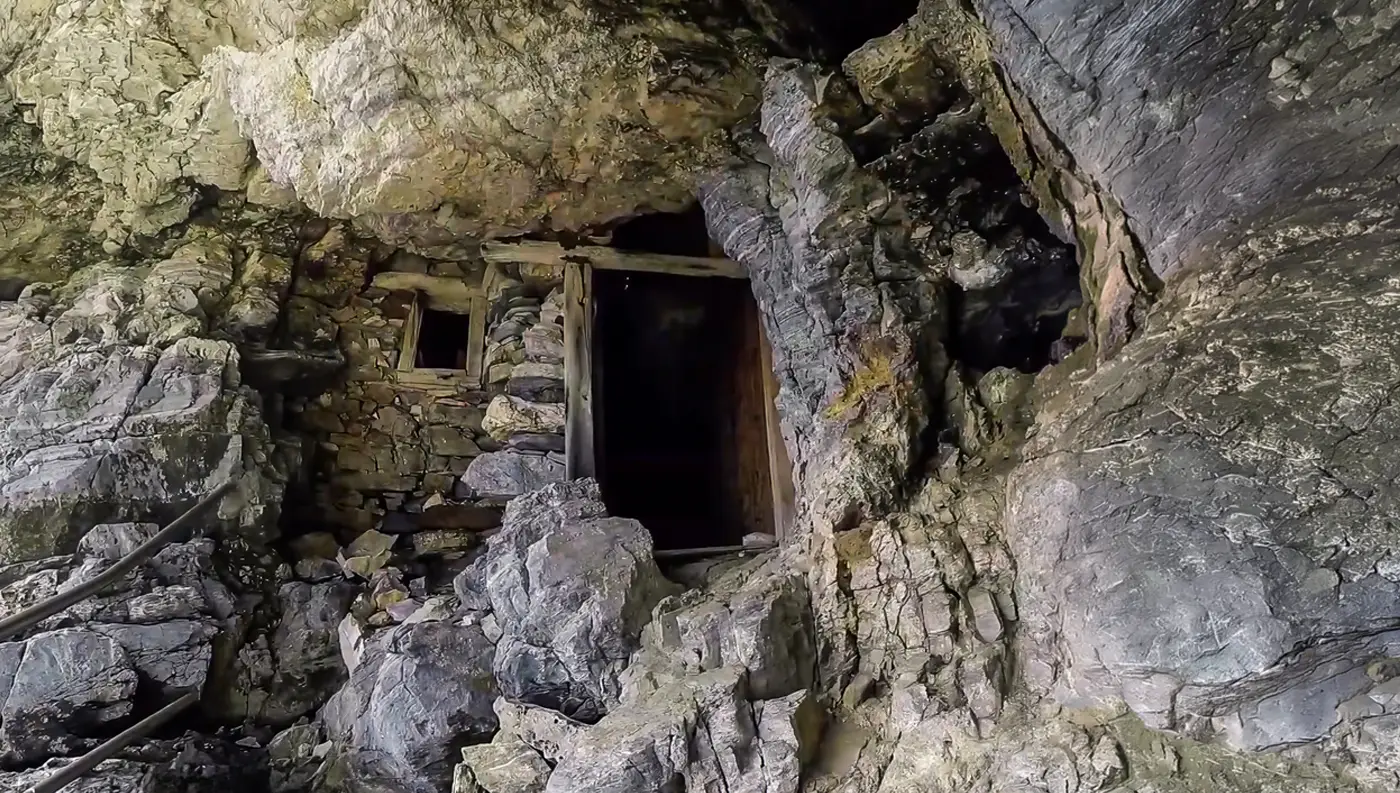 Κρυφό Σχολειό Τσαγκαράδα Πήλιο Παναγία Μεγαλομάτα σπηλιά