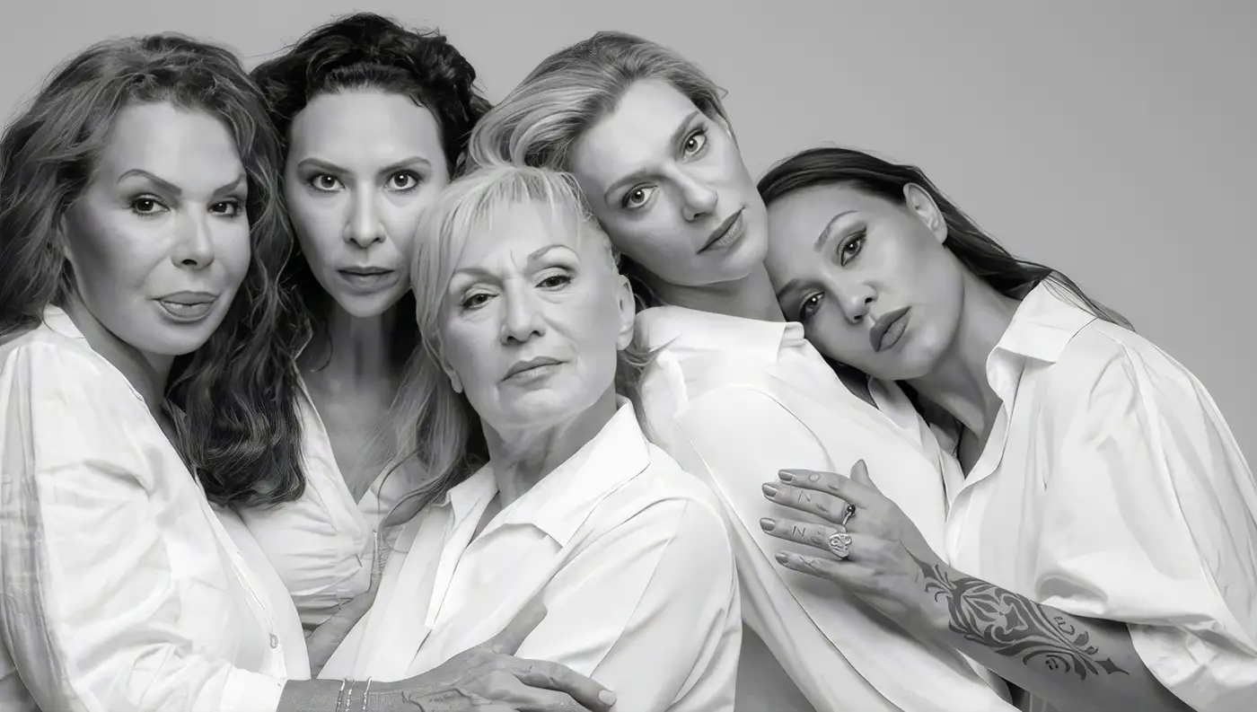 &Omicron;&iota; &pi;έ&nu;&tau;&epsilon; &pi;&rho;&omega;&tau;&alpha;&gamma;&omega;&nu;ί&sigma;&tau;&rho;&iota;&epsilon;&sigmaf; &tau;&eta;&sigmaf; &theta;&epsilon;&alpha;&tau;&rho;&iota;&kappa;ή&sigmaf; &pi;&alpha;&rho;ά&sigma;&tau;&alpha;&sigma;&eta;&sigmaf; Vaginahood &pi;&omicron;&upsilon; &alpha;&nu;&epsilon;&beta;&alpha;ί&nu;&epsilon;&iota; &sigma;&tau;&omicron; Circus Entertainment Hub &sigma;&tau;&eta; &Lambda;ά&rho;&iota;&sigma;&alpha;.